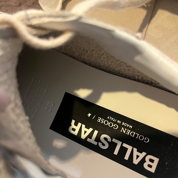 Golden Goose Ballstar Size 38 comes with box and receipt - Picture 4 of 6